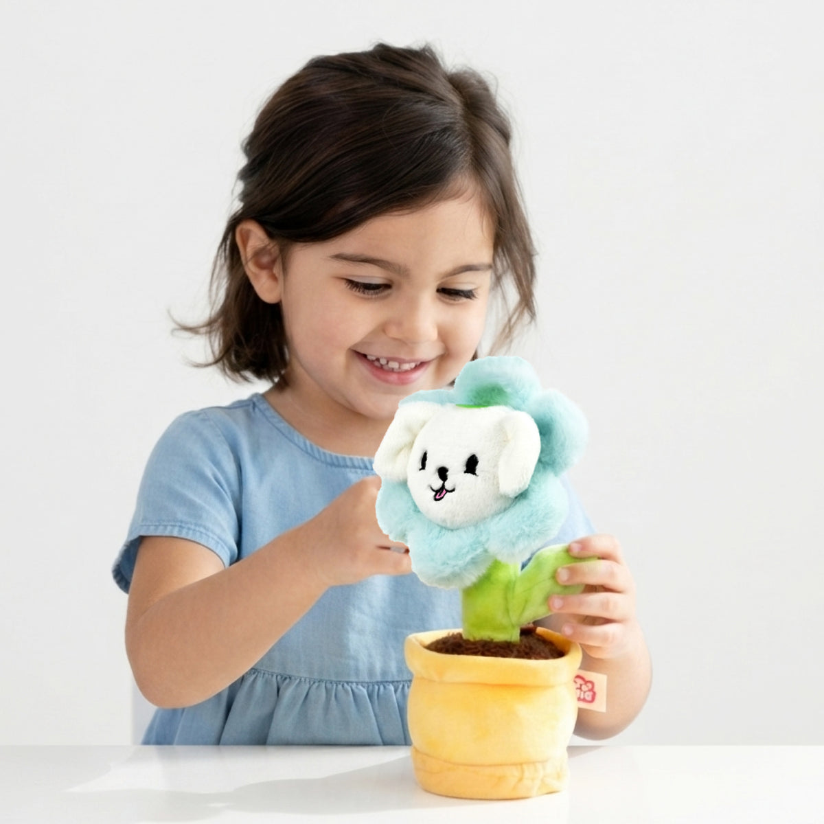 I love Aromie Blooms Potted Flower Stuffed Animal, Plush Toy with Visible Mist & Refillable Scent Pods