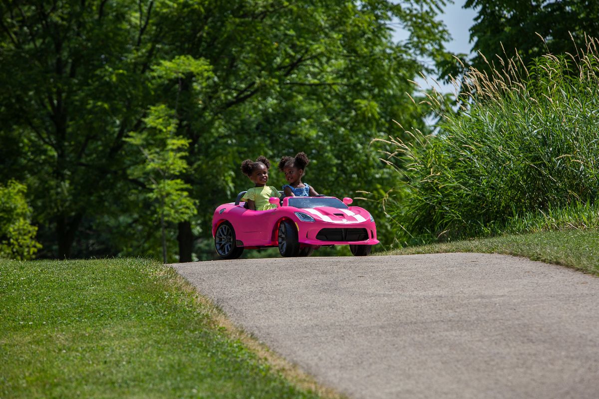 Dodge SRT Viper Ride On | for Kids 3-7 Years | - Kid Trax Toys – Flybar