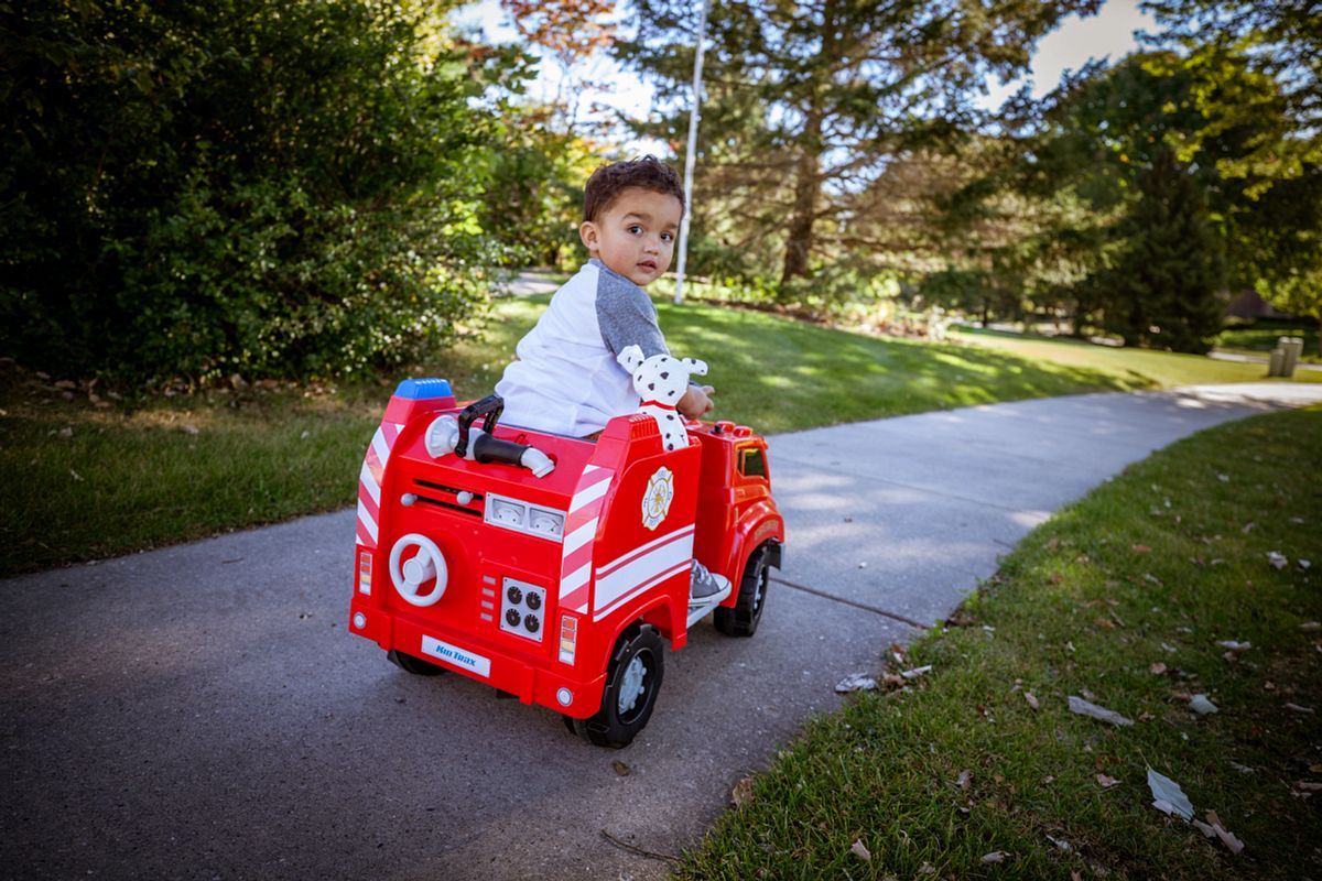 Real Rigs Fire Truck | Ride-On Toy | Ages 18-30 months - Kid Trax – Flybar