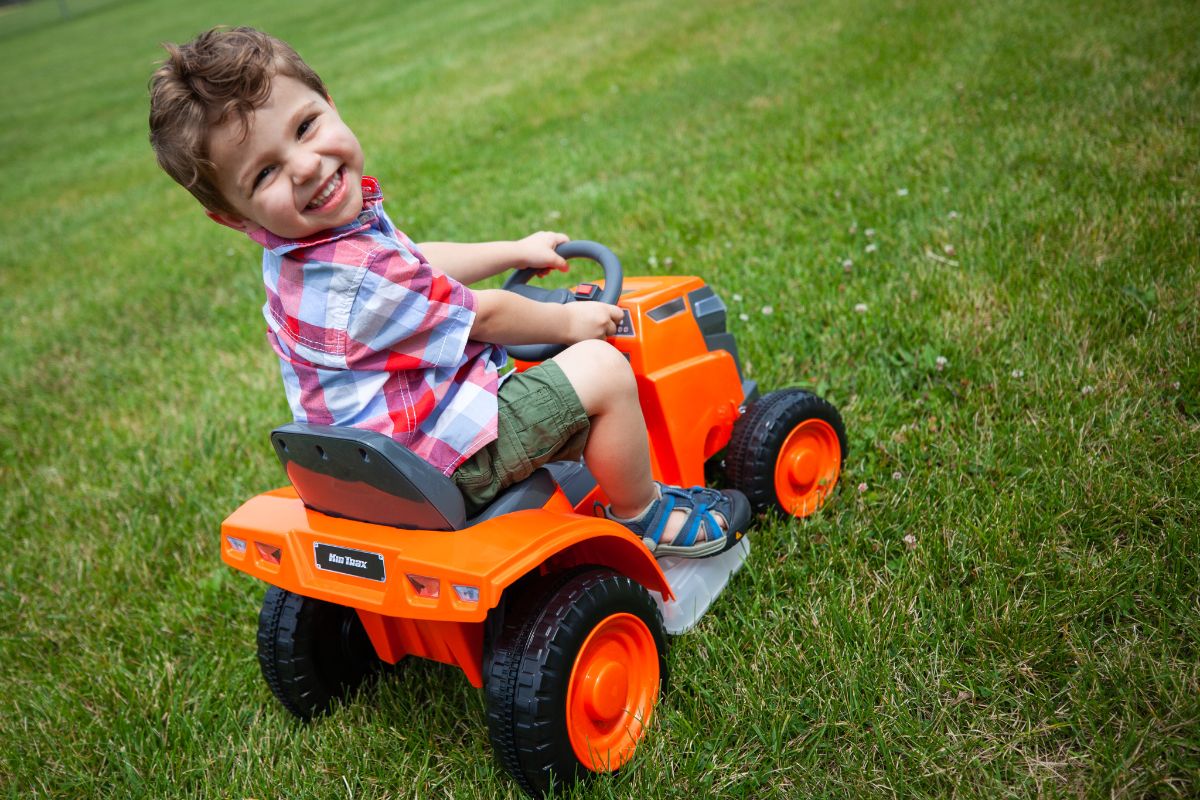 Mow & Go Lawn Mower | Kids Ride-On | Ages 18 - 30 months - Kid