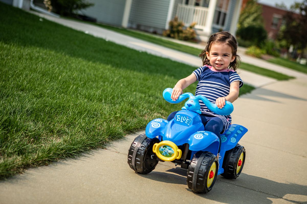 Blue Rides For Kids Nickelodeon's Blues Clues Ride On | Kids 18-30 Months - Kid Trax Toys ...